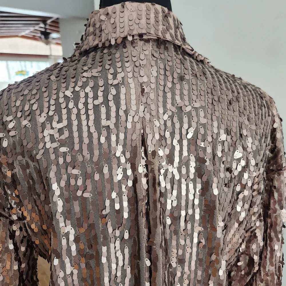 ONTWELFTH Elegant Sequin Duster in  Gold - Picture 4 of 5